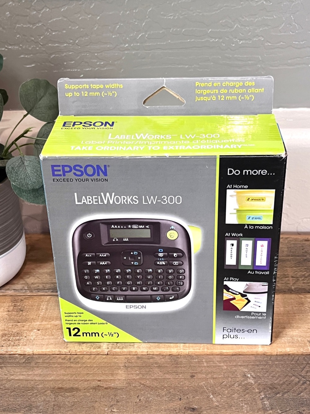 Epson LabelWorks LW-300 Handheld Label Printer Machine